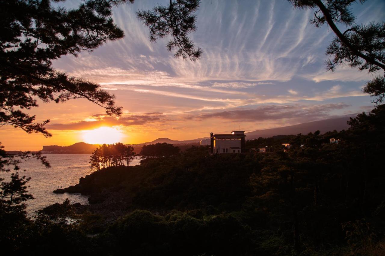 The Bay Jeju Resort Seogwipo Bagian luar foto